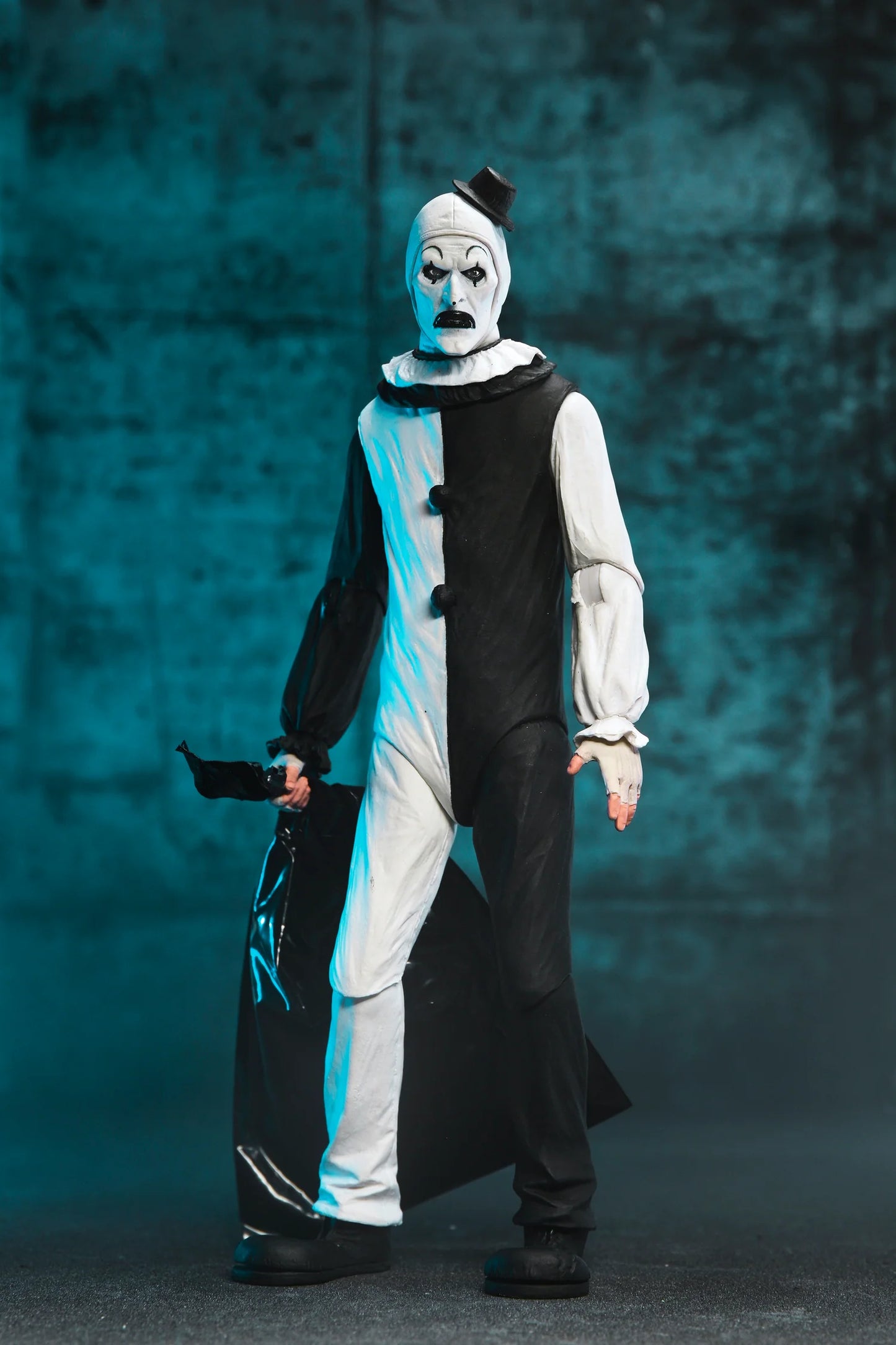 NECA - Terrifier Ultimate Art the Clown 7" Scale Action Figure